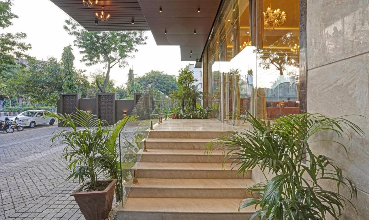 Treebo Premium Golden Bliss Trimurti Nagar Square Нагпур Екстериор снимка