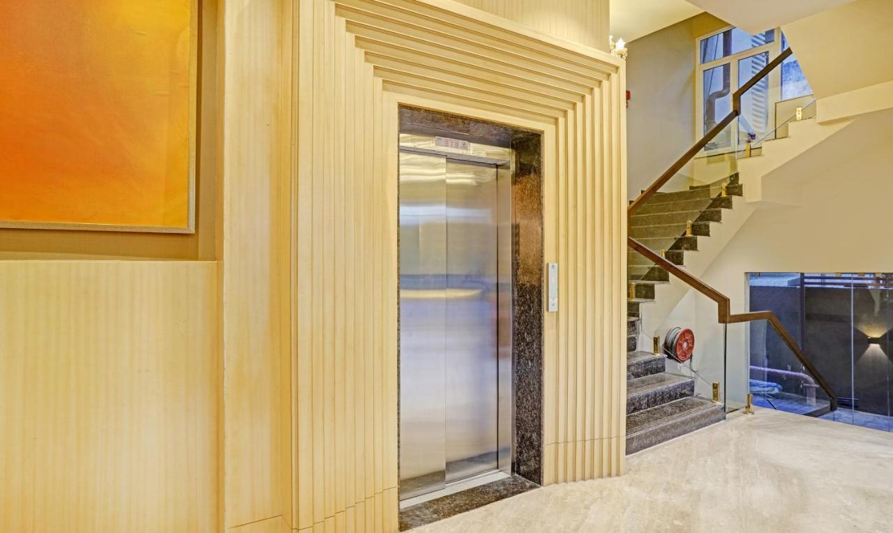 Treebo Premium Golden Bliss Trimurti Nagar Square Нагпур Екстериор снимка