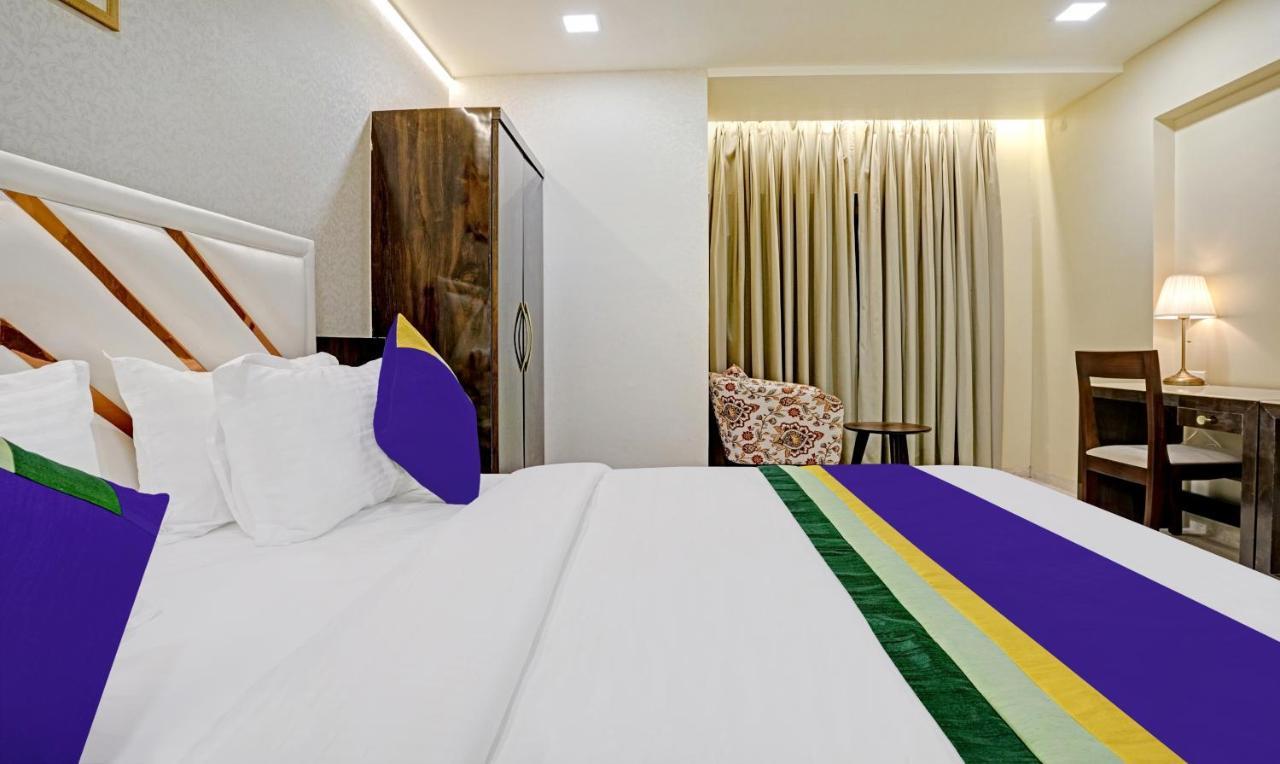Treebo Premium Golden Bliss Trimurti Nagar Square Нагпур Екстериор снимка