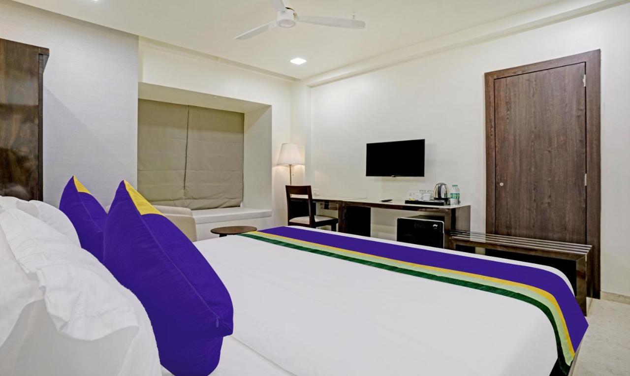 Treebo Premium Golden Bliss Trimurti Nagar Square Нагпур Екстериор снимка